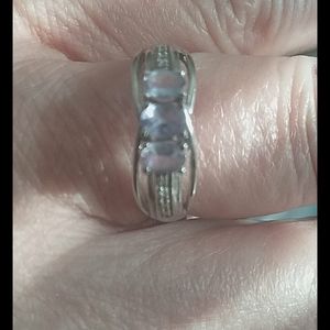 10k white gold and tanzinite ring